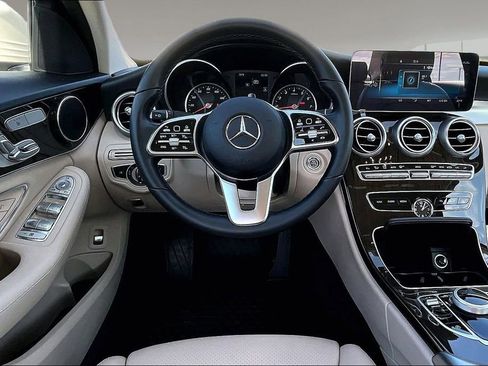 Used 2019 Mercedes-Benz C 300 Sedan image 5