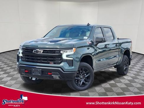 Used 2025 Chevrolet Silverado 1500 LT Trail Boss w/ Convenience Package II AWD/4WD image 1