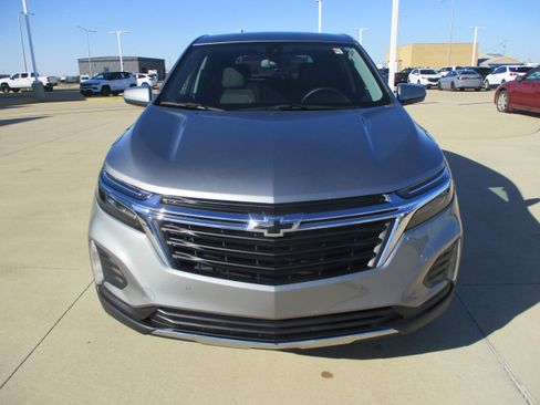 Used 2023 Chevrolet Equinox LT image 10