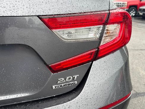 Used 2019 Honda Accord Touring image 5