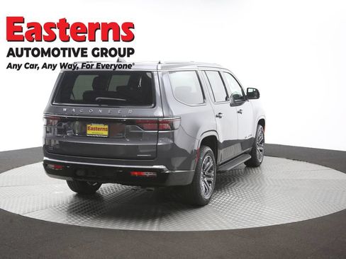 Used 2024 Jeep Wagoneer Series II AWD/4WD image 42