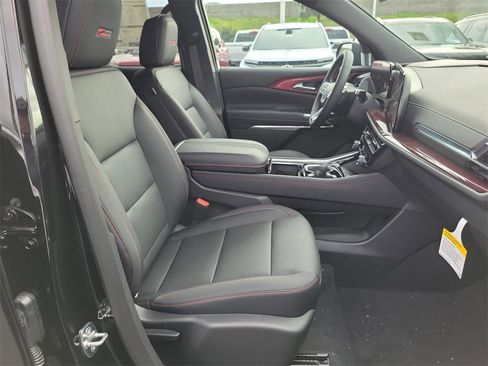 New 2026 Chevrolet Traverse Z71 image 14