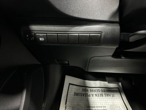 Used 2025 Toyota Corolla XSE image 17