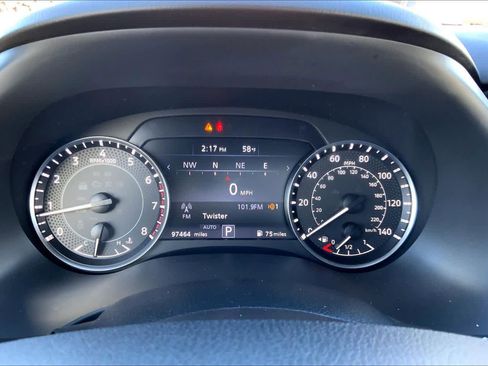 Used 2022 Nissan Armada SL w/ Midnight Edition Package image 24