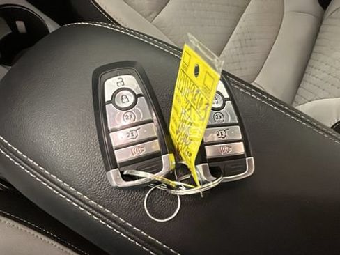 Used 2023 Ford Escape Active AWD/4WD image 21