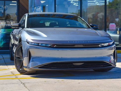 Used 2024 Lucid Air Touring image 7