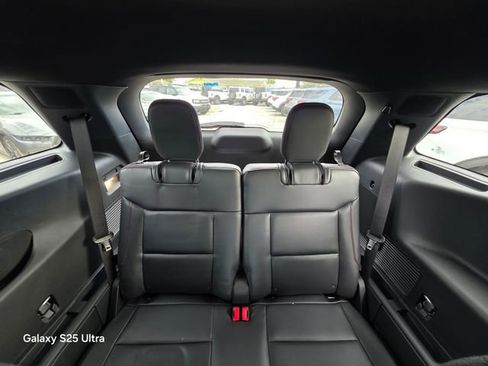 New 2026 Ford Explorer ST-Line w/ ST-Line Street Pack image 12