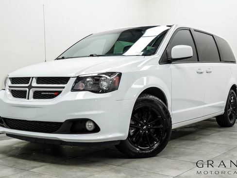 Used 2019 Dodge Grand Caravan GT FWD image 1