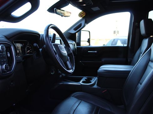 Used 2023 GMC Sierra 2500 Denali w/ Denali Ultimate Package image 11