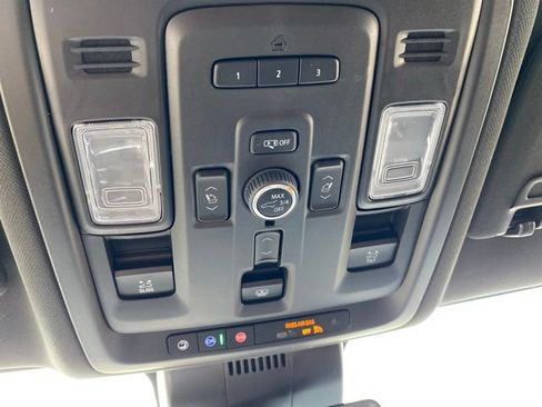 Certified 2024 GMC Yukon AT4 w/ Technology Package AWD/4WD image 28