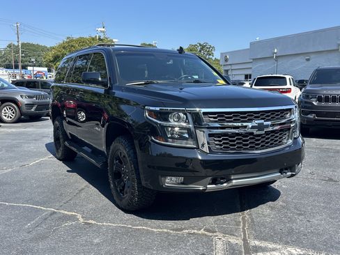 Used 2018 Chevrolet Tahoe LT AWD/4WD image 2