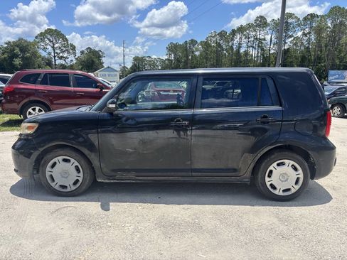 Used 2010 Scion xB image 14