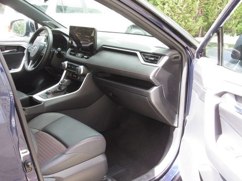 Certified 2024 Toyota RAV4 XSE w/ Weather Package AWD/4WD image 21