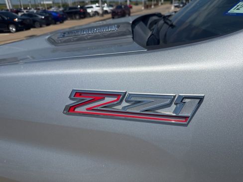 Used 2020 Chevrolet Silverado 2500 LT w/ Texas Edition AWD/4WD image 9