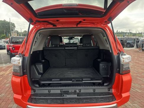 Used 2024 Toyota 4Runner TRD Off-Road Premium w/ Moonroof Package AWD/4WD image 28