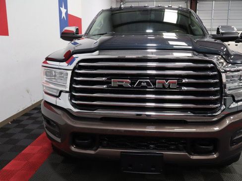 Used 2022 RAM 3500 Limited AWD/4WD image 5