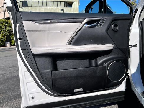 Used 2016 Lexus RX 450h w/ Luxury Package image 20