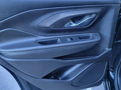 Used 2024 GMC Terrain SLT image 47