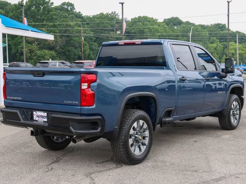 New 2026 Chevrolet Silverado 2500 Custom w/ Custom Value Package AWD/4WD image 3