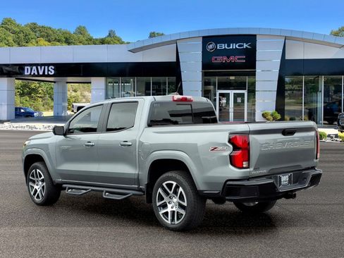 Used 2023 Chevrolet Colorado Z71 w/ Z71 Convenience Package 2 AWD/4WD image 4