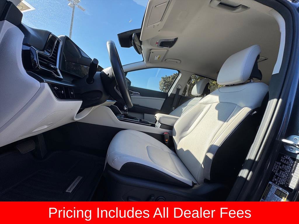 Used 2024 Kia Sportage EX FWD image 16