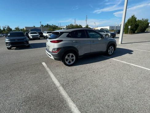 Used 2022 Hyundai Kona SEL FWD image 8