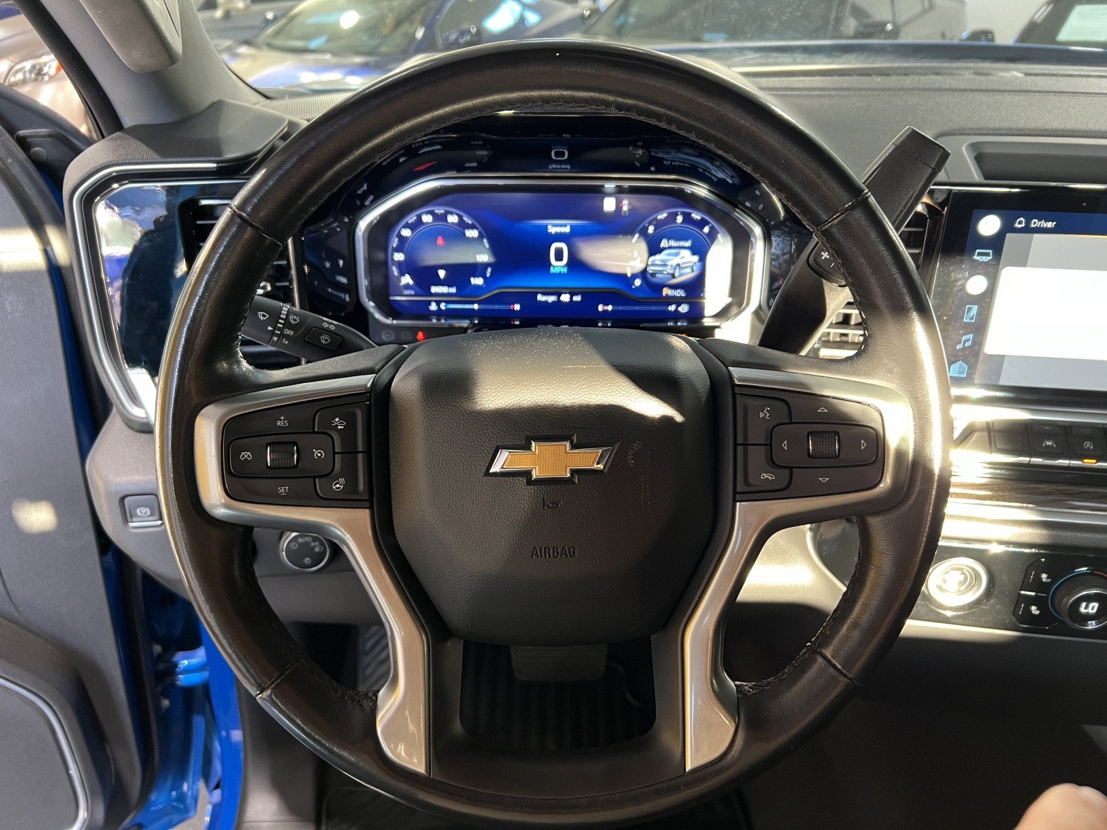 Used 2022 Chevrolet Silverado 1500 LT RWD image 11