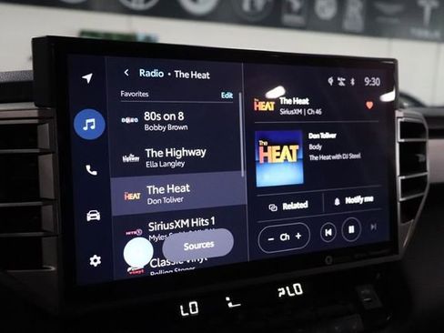 Used 2024 Toyota Tundra Limited w/ Power Package image 34