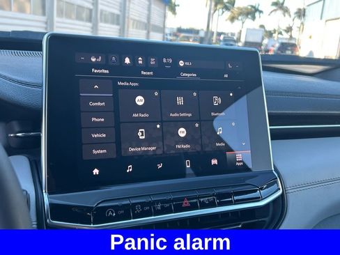 Used 2024 Jeep Compass Limited image 12