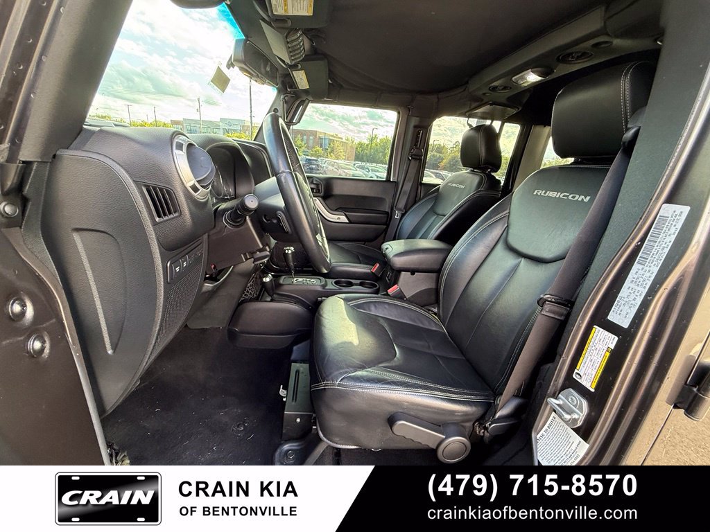 Used 2016 Jeep Wrangler Unlimited Rubicon w/ Connectivity Group AWD/4WD image 20