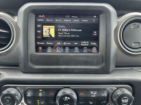 Used 2022 Jeep Wrangler Willys image 14