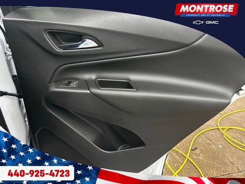 Used 2023 Chevrolet Equinox LT image 28