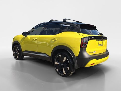 New 2026 Nissan Kicks SR w/ SR Premium Package image 3