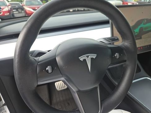 Used 2022 Tesla Model Y Performance AWD/4WD image 20