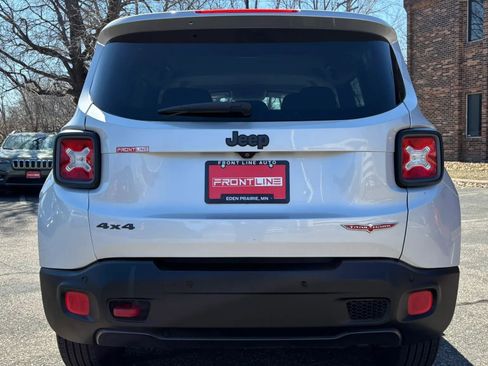 Used 2016 Jeep Renegade Trailhawk AWD/4WD image 8