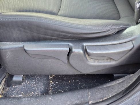 Used 2014 Kia Sorento LX image 12