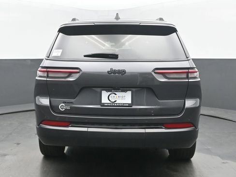 Used 2023 Jeep Grand Cherokee L Laredo AWD/4WD image 5