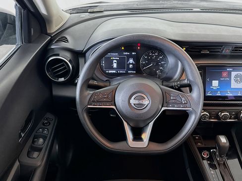 Used 2024 Nissan Kicks SV image 18