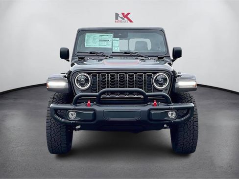 Used 2024 Jeep Gladiator Rubicon w/ Technology Group image 3