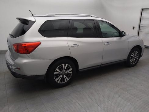 Used 2017 Nissan Pathfinder SL w/ SL Tech Package FWD image 10