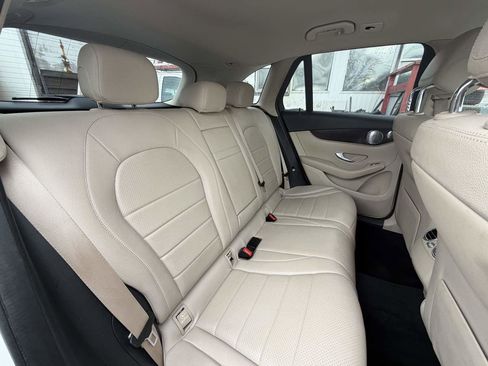Used 2017 Mercedes-Benz GLC 300 w/ Premium 2 Package image 27