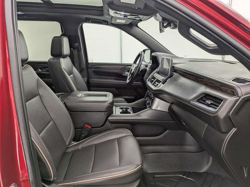 Used 2023 Chevrolet Tahoe Premier AWD/4WD image 22