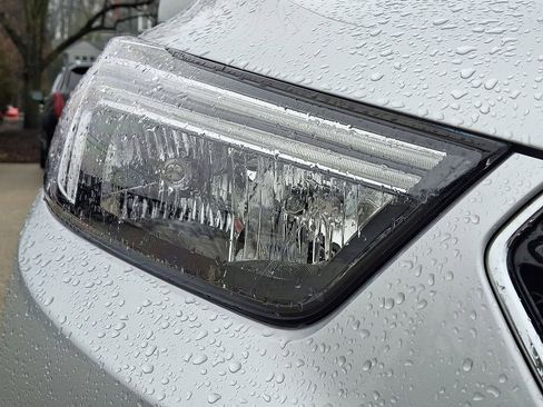 Certified 2022 Buick Encore Preferred w/ Safety Package image 27