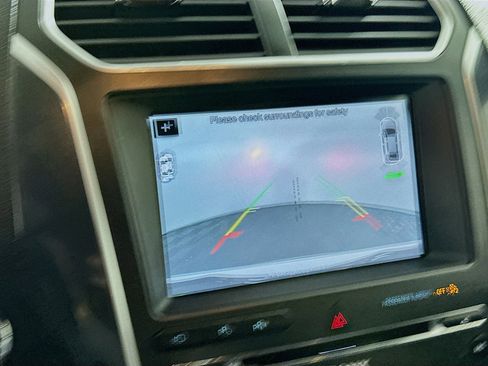 Used 2017 Ford Explorer Limited w/ Equipment Group 301A image 23