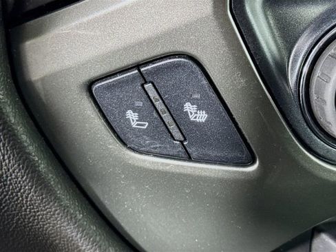 Used 2018 Chevrolet Silverado 1500 LT w/ All Star Edition AWD/4WD image 22
