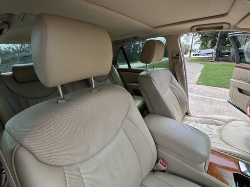 Used 2004 Lexus LS 430 RWD image 40