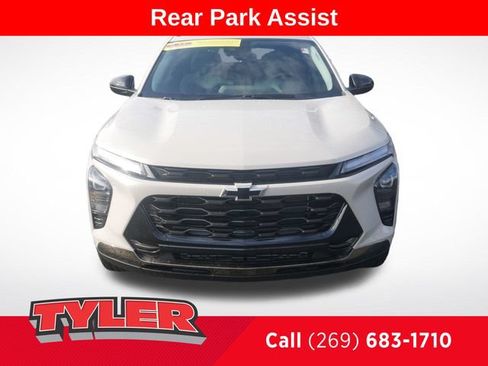 New 2026 Chevrolet Trax ACTIV w/ Driver Confidence Package FWD image 2