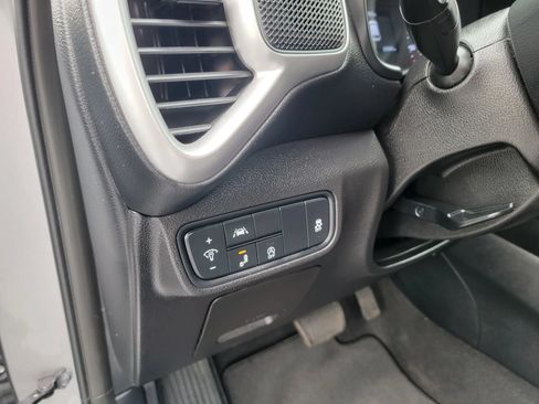 Used 2022 Kia Soul LX w/ Technology Package FWD image 19