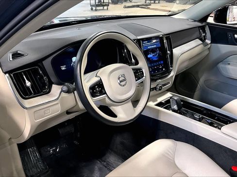 Used 2023 Volvo XC60 B5 Plus w/ Climate Package image 17