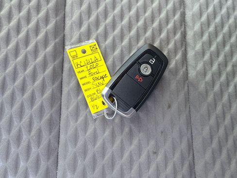 Used 2020 Ford Escape SE AWD/4WD image 21